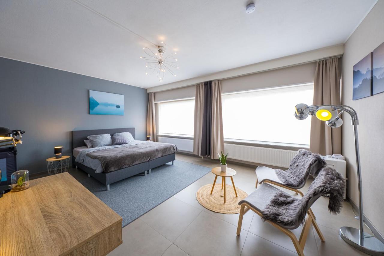 Family Appartement 'Marieo' With Game Room And Outdoor Facilities Gistel Eksteriør billede