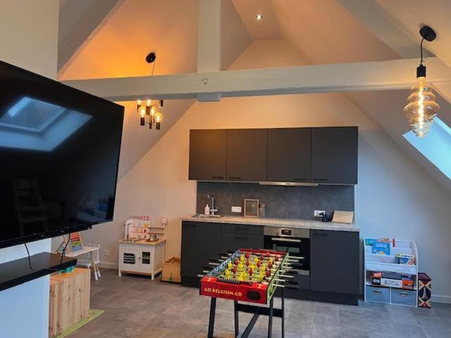 Family Appartement 'Marieo' With Game Room And Outdoor Facilities Gistel Eksteriør billede